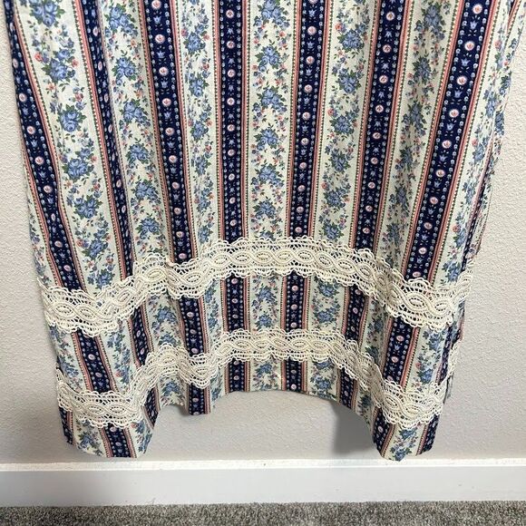 Princess Kaiulani Hawaiian Maxi Floral Dress L 16 Short Sleeves Lace Hem Boho - Picture 7 of 9